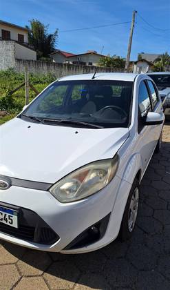 FORD FIESTA 1.0 ROCAM SE 8V FLEX 4P MANUAL FORD FIESTA 1.0 ROCAM SE 8V FLEX 4P MANUAL